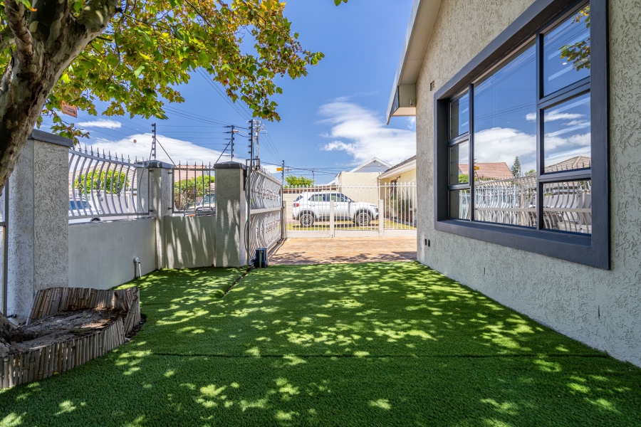 3 Bedroom Property for Sale in Rondebosch Park Estate Western Cape